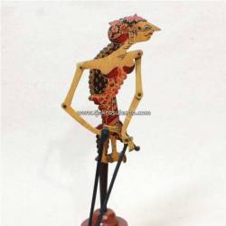 LBP 057 Wayang Klithik Batik 20 cm srikandi HRU