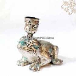 EMG 081 Tempat Lilin Katak Usung