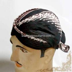 Blangkon Yogya Cap Kemitir Kusumo DHC 023 Hitam 57