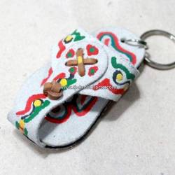 KLS 123 Gantungan kunci sandal lukis