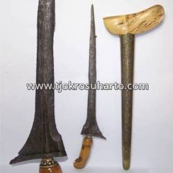Keris Jalak Sangutumpeng Beras wutah Mataram (C2)