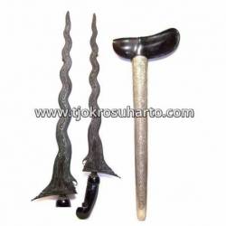CKK 387 Keris sengkelat luk 13 pamor beras wutah Mataram (E1)