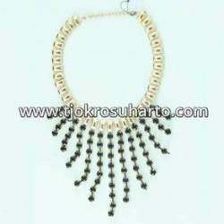 EPK 091 Kalung renteng imitasi Rajut hitam emas  (4) PJS