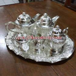 ELM 027 Tea Set (2 teko,Gula,sendok, saringan) DRM